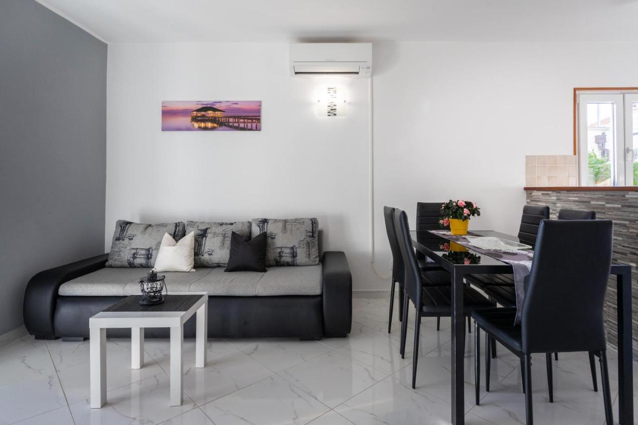 Apartment Marin ยาดริยา ภายนอก รูปภาพ